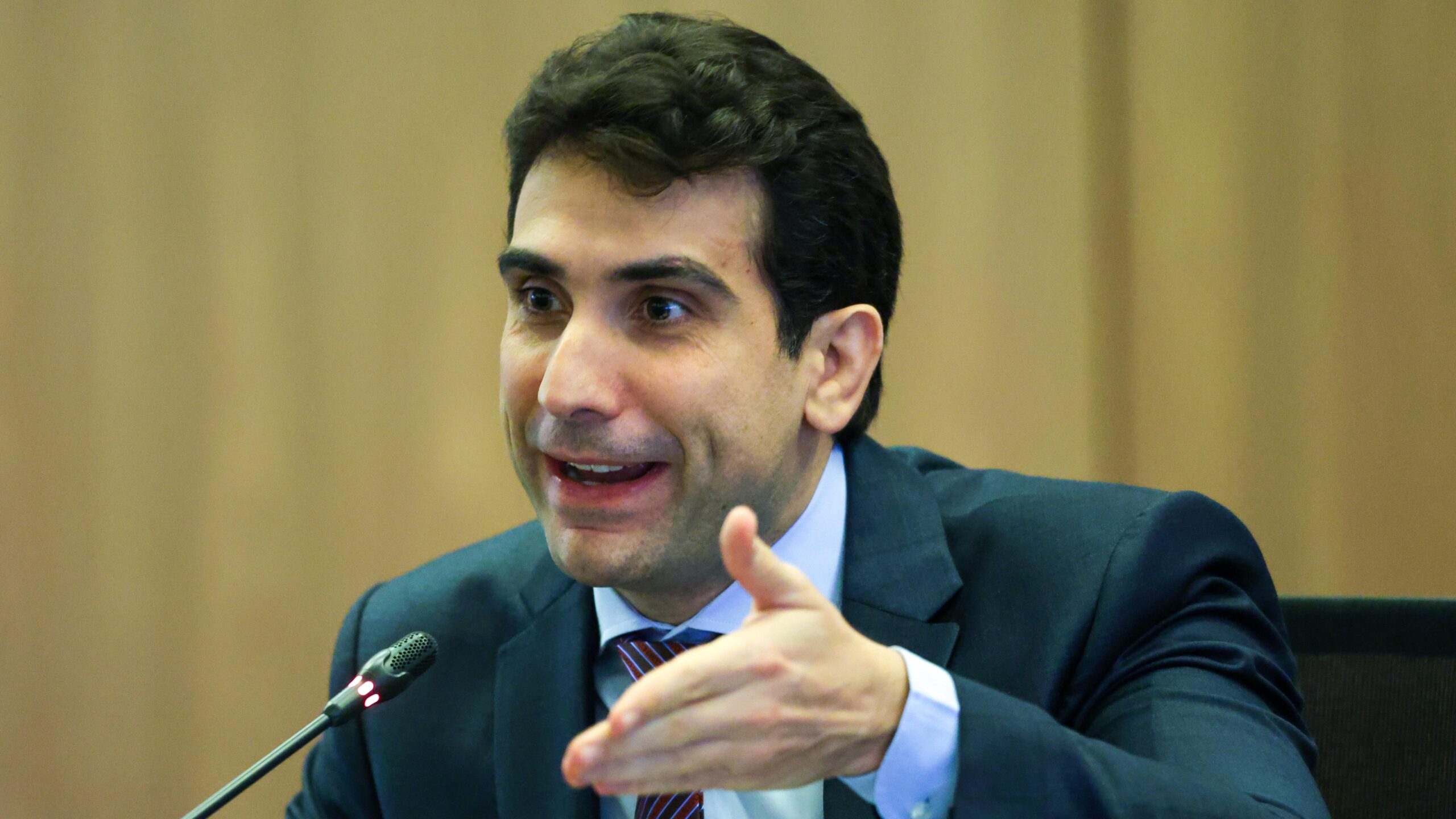 O presidente do BC, Gabriel Galípolo, durante coletiva.