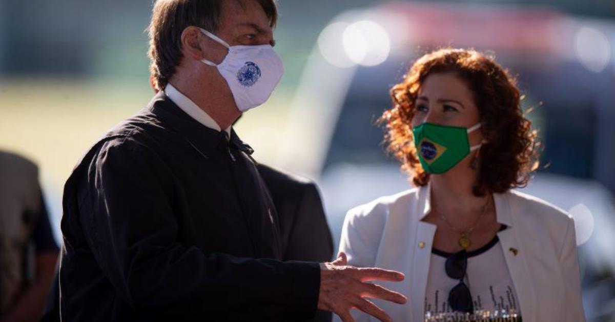 Bolsonaro diz que não tem “nada a ver” com Carla Zambelli