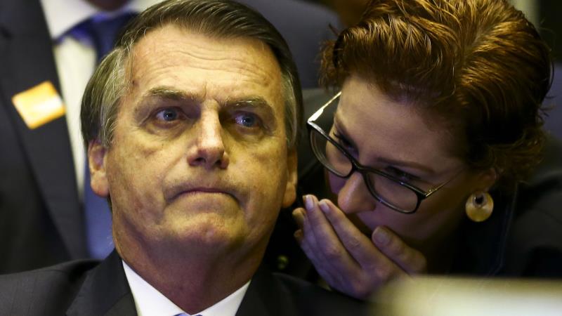 Zambelli está na lista vermelha da Interpol desde a manhã desta quinta (5).