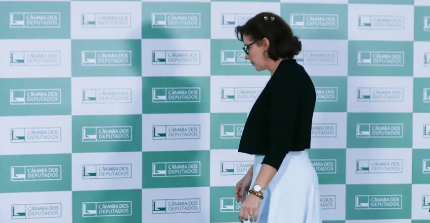 Câmara abre prazo para Zambelli se defender em processo de cassação