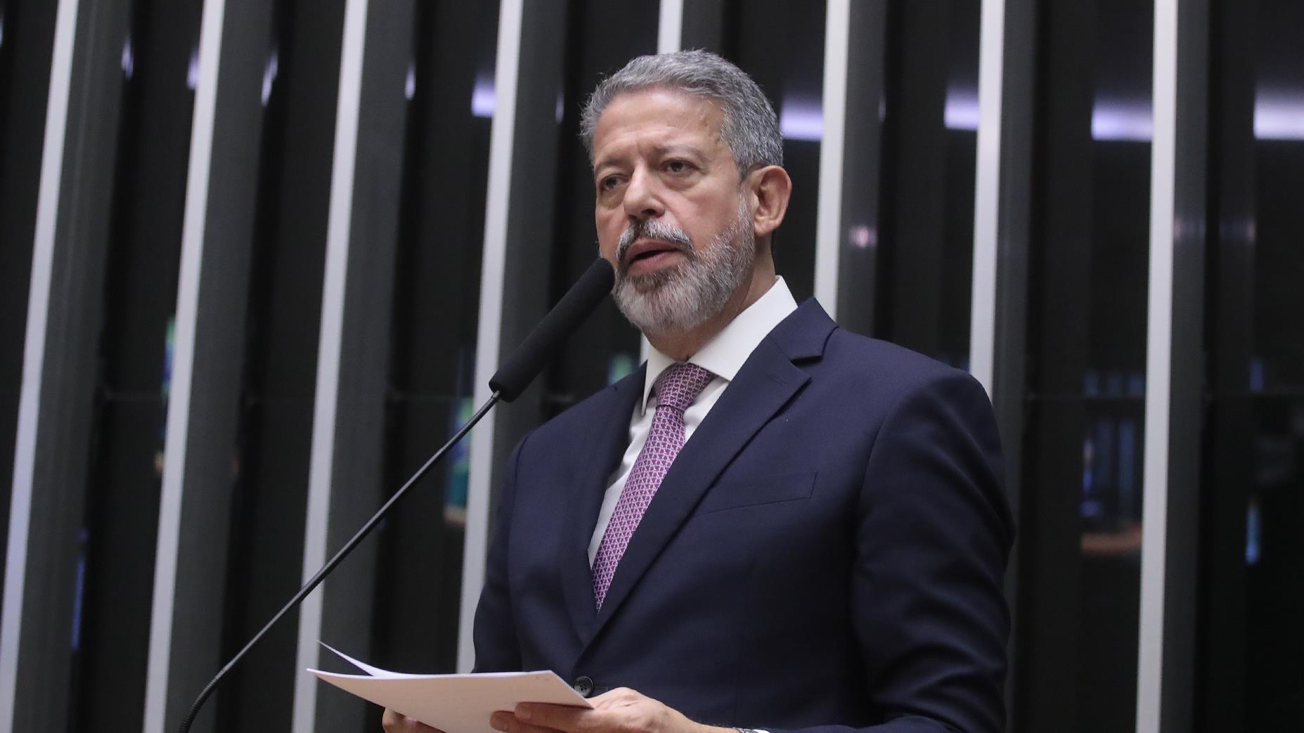 Isenção relatada por Arthur Lira beneficia quem ganha até R$ 3 mil mensais