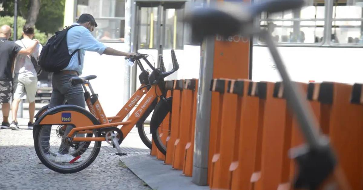 Câmara aprova projeto que obriga bicicletários em órgãos públicos