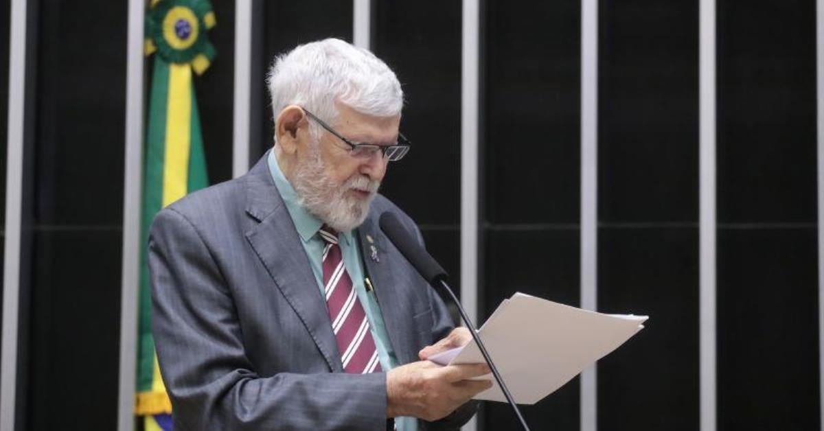 Comissão da Câmara aprova política de incentivo a educação para idosos