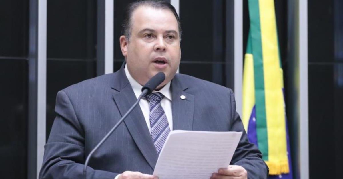 Comissão da Câmara aprova proposta de rastreio preciso de usuário