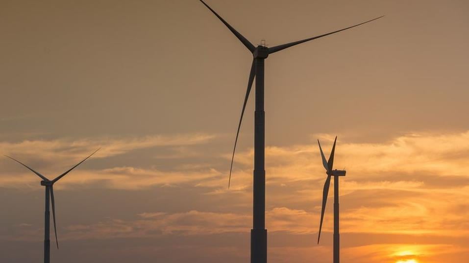 Proposta busca ampliar a segurança energética e atrair investimentos para regiões pouco atendidas.