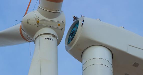 Congresso derruba partes de veto à lei das eólicas offshore