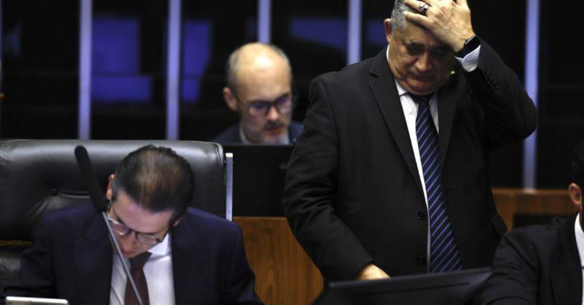 Da direita à centro-esquerda: como cada partido votou na queda do IOF