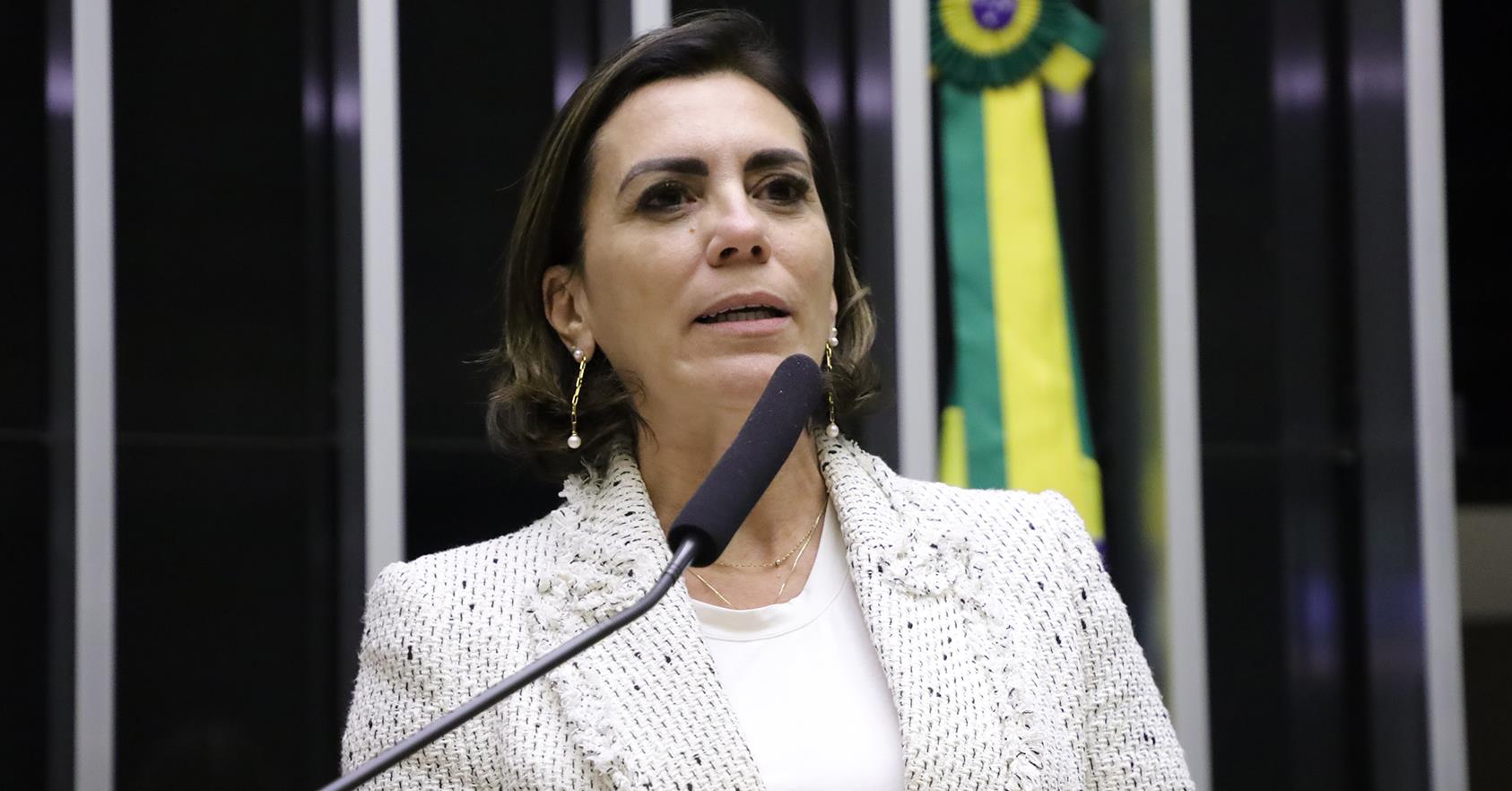 Deputada propõe que União custeie abafadores para autistas