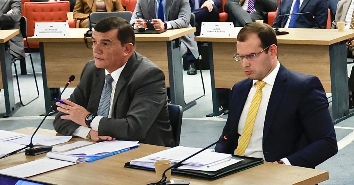 Ex-ministro da Defesa pede perdão ao advogado após depoimento no STF