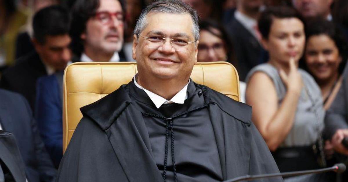 Flávio Dino brinca com foto de advogado no currículo: “Péssima”