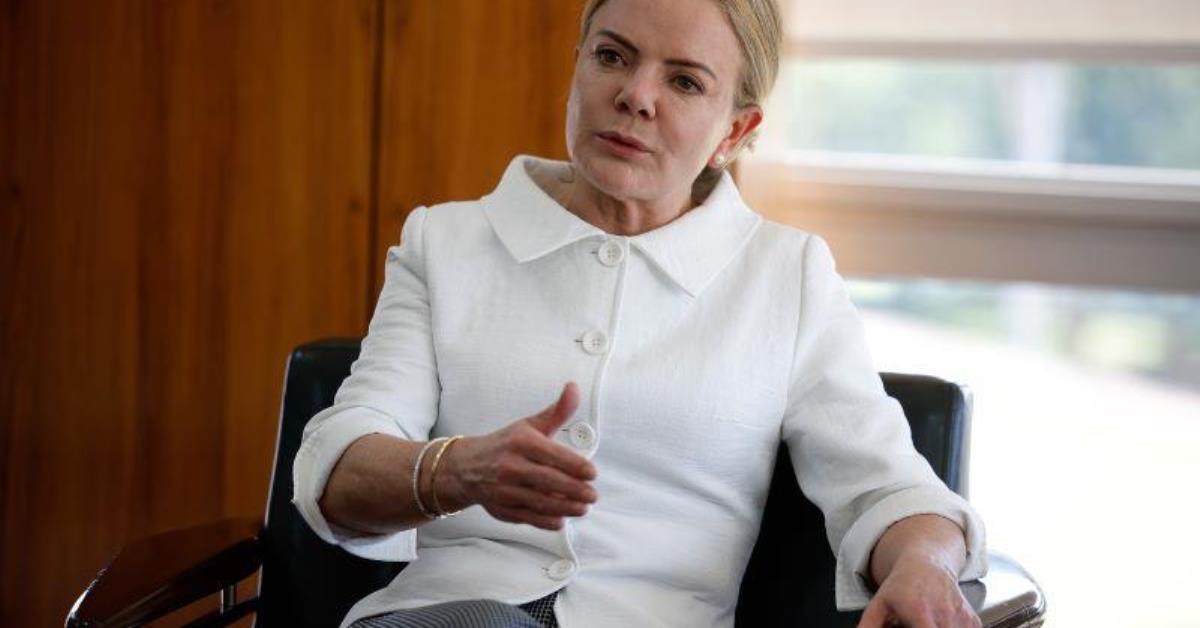 Gleisi diz que, “com um bom diálogo”, decreto do IOF não vai cair