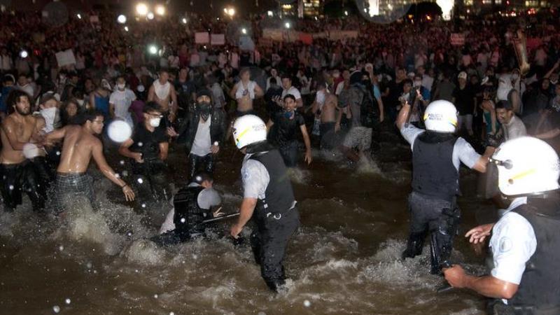 PM do DF foi acionada para impedir a invasão ao Congresso.