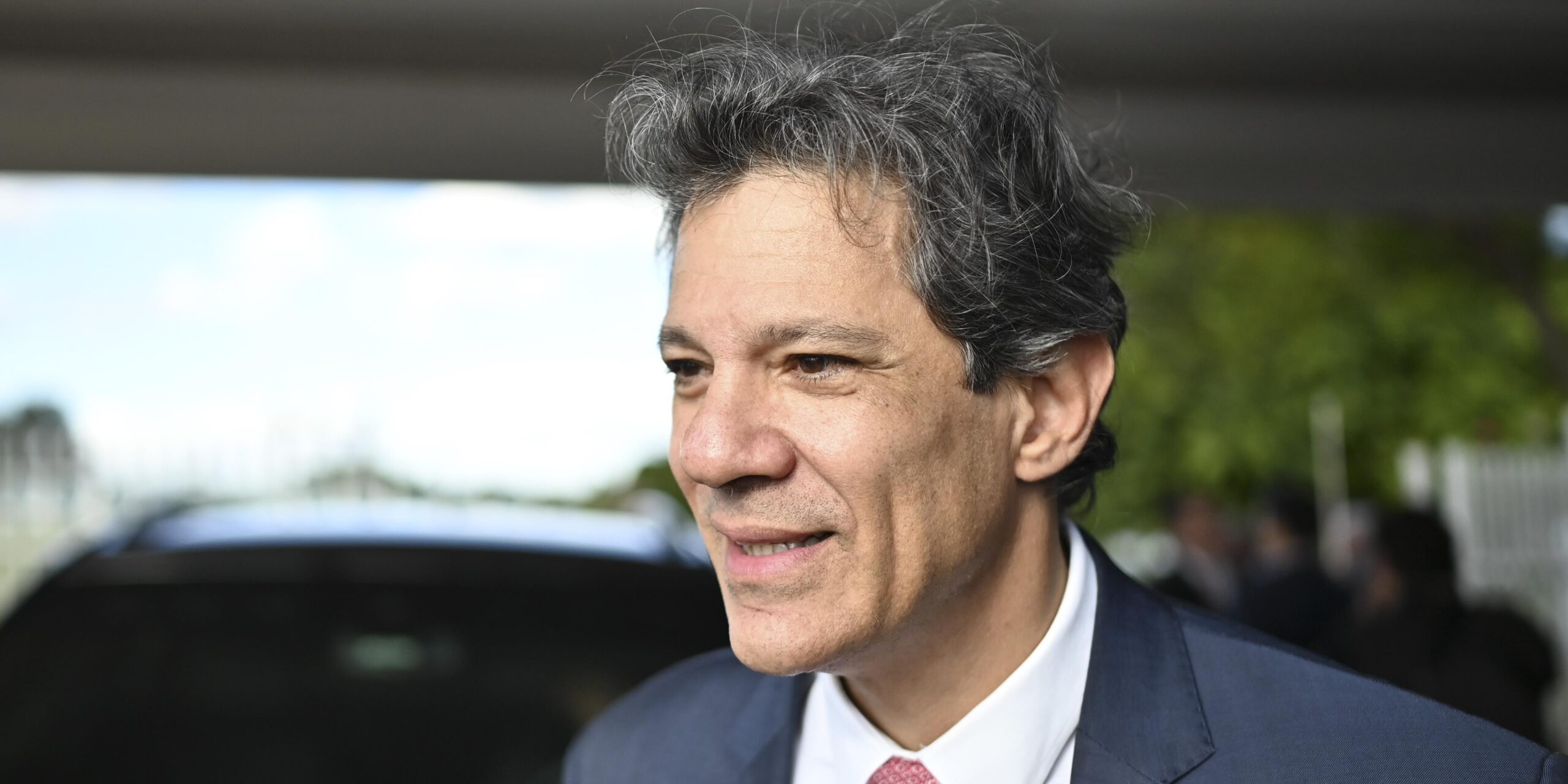 Haddad apresentará alternativa à IOF aos líderes da Câmara no domingo