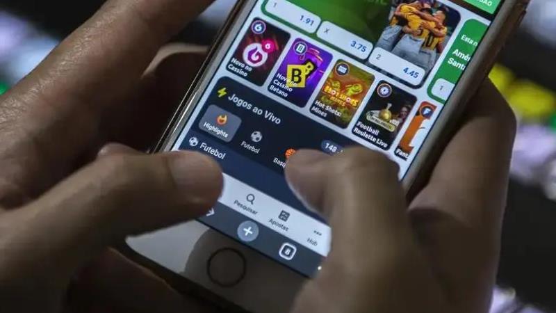 Interfaces chamativas e promessas de lucro fácil atraem usuários, mesmo sem garantia de segurança.