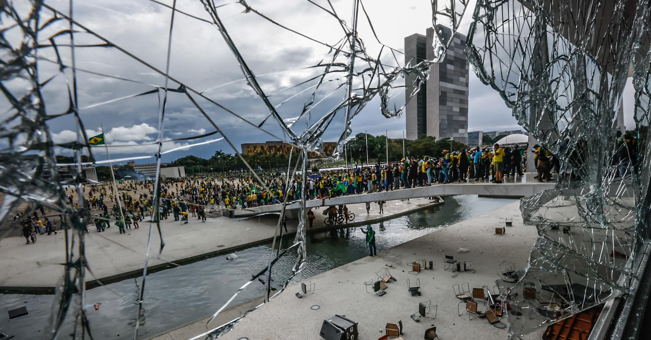 Marinha expulsa suboficial por envolvimento em atos de 8 de janeiro