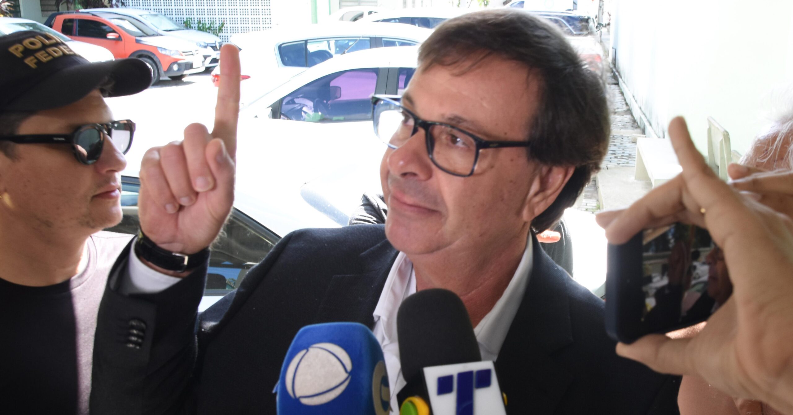 Moraes determina soltura do ex-ministro Gilson Machado, preso em PE