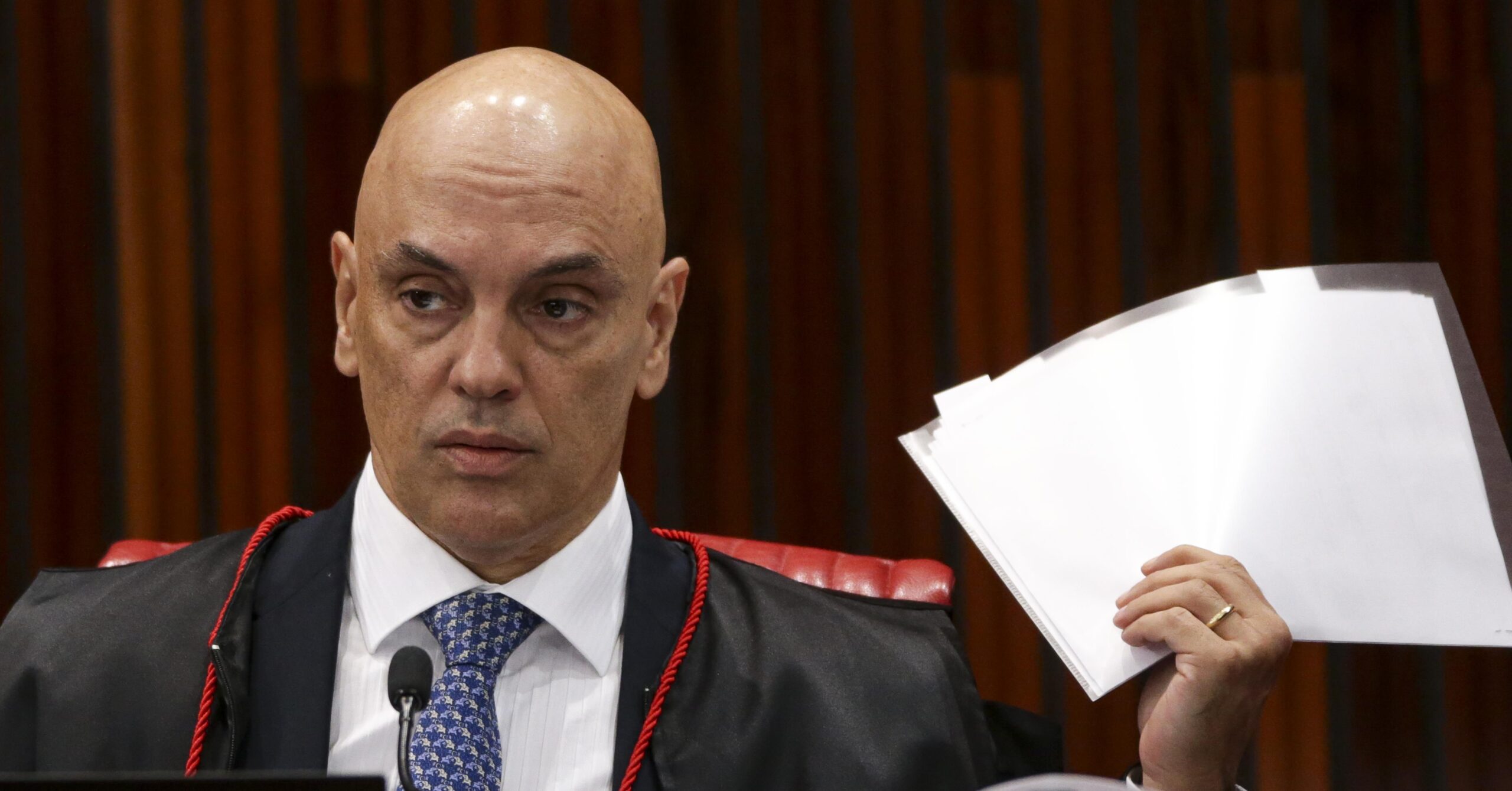 Moraes retira sigilo de inquérito da Abin paralela