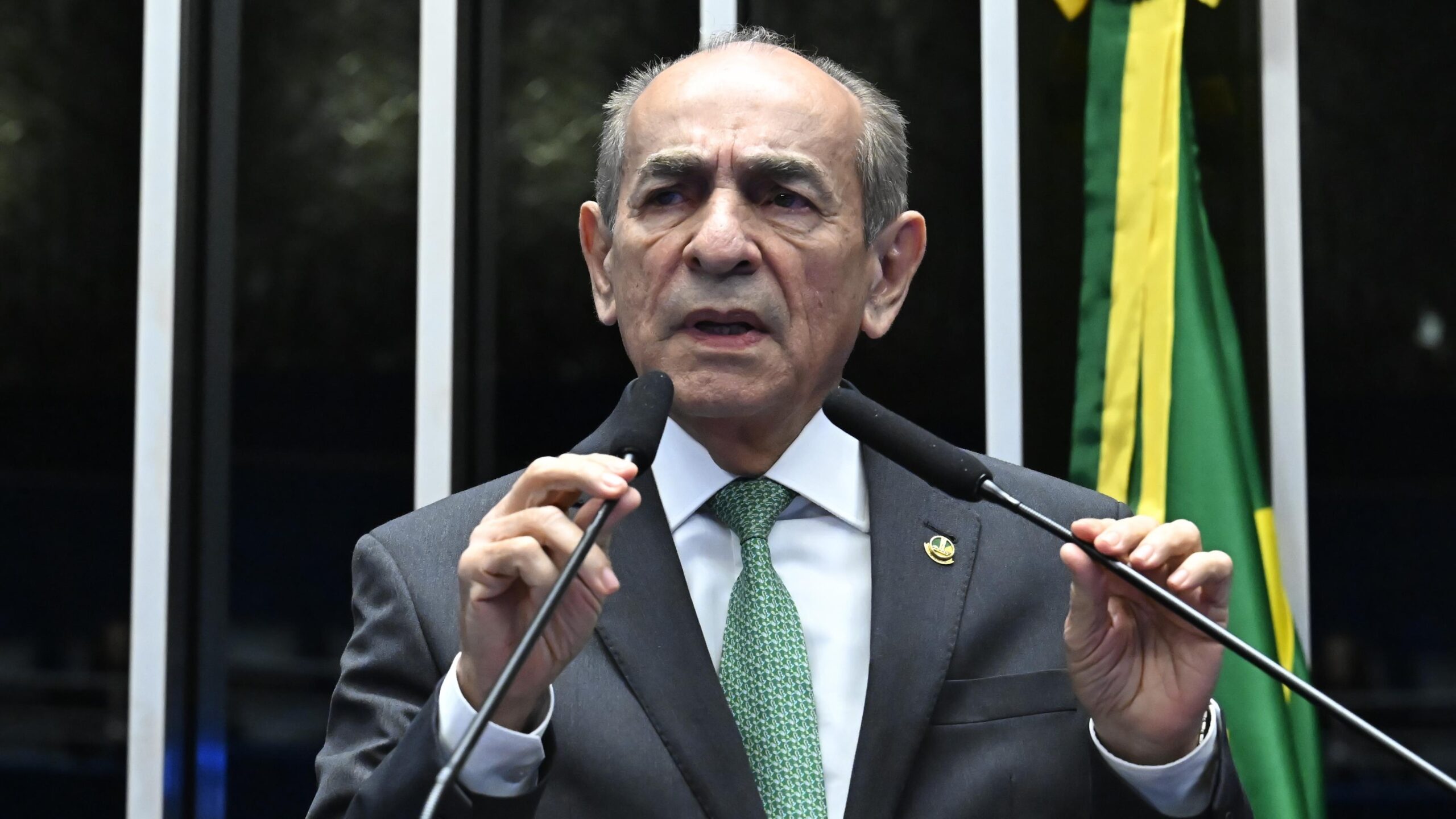 Em discurso, à tribuna, senador Marcelo Castro (MDB-PI).