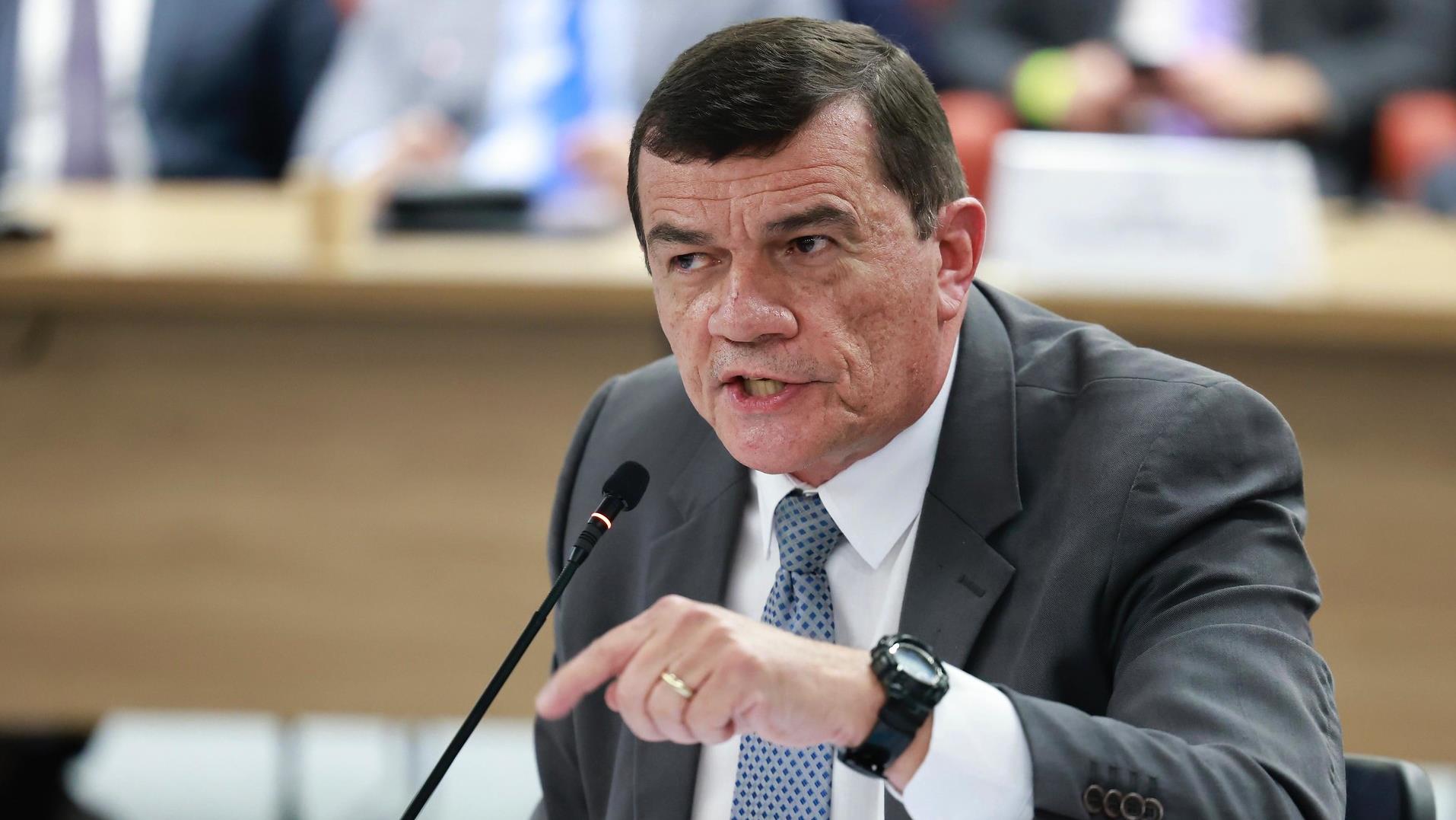 General depôs nesta terça (10) ao STF e confrontou versão dada pelo ex-comandante da Aeronáutica.