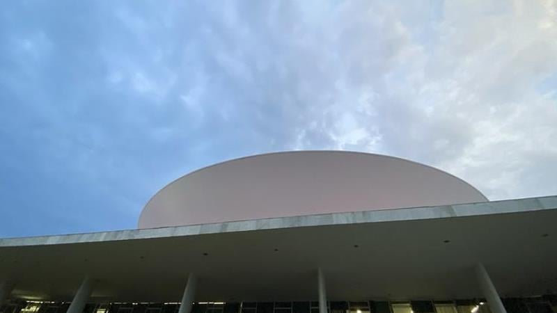 Fachada do plenário da Câmara dos Deputados.