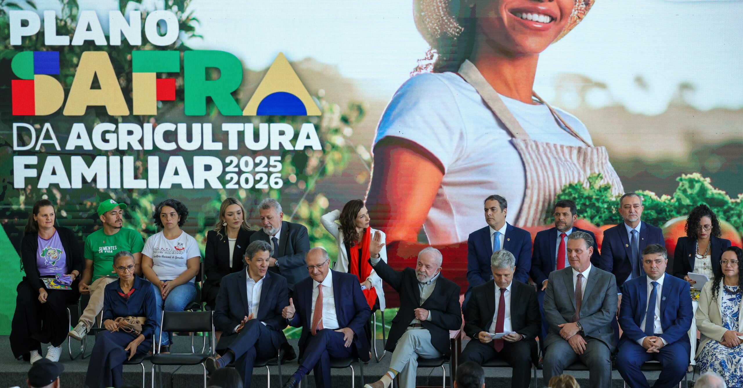 Plano Safra 25/26 prevê R$ 89 bilhões para agricultura familiar