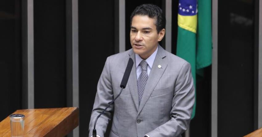 Presidente do Republicanos diz que judicializar IOF é perigoso