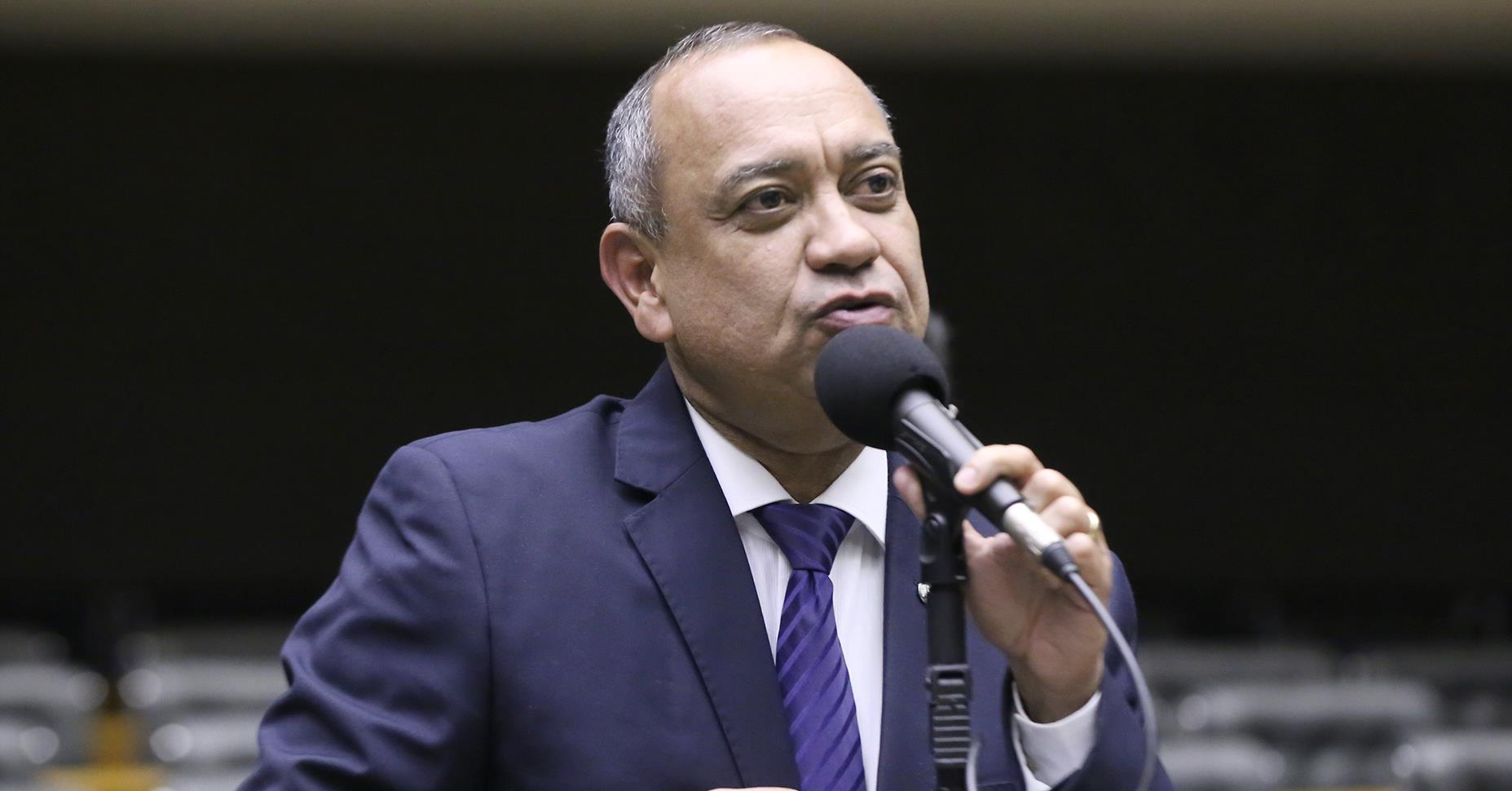 Projeto cria política nacional de apoio a refugiados e imigrantes