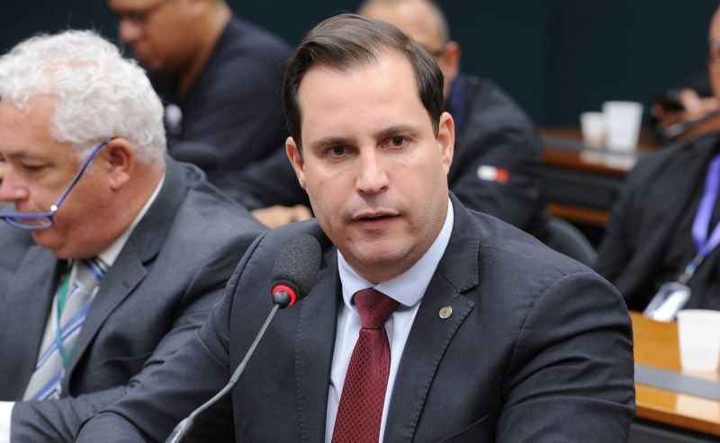 O deputado Nicoletti (União Brasil-RR) é o autor da proposta.