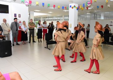 Apresentações culturais na abertura do evento