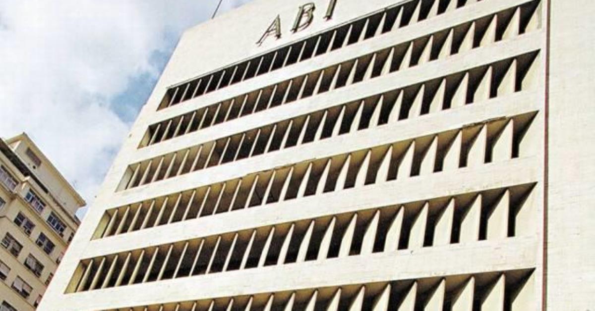 Associação Brasileira de Imprensa manifesta apoio a Moraes após sanção