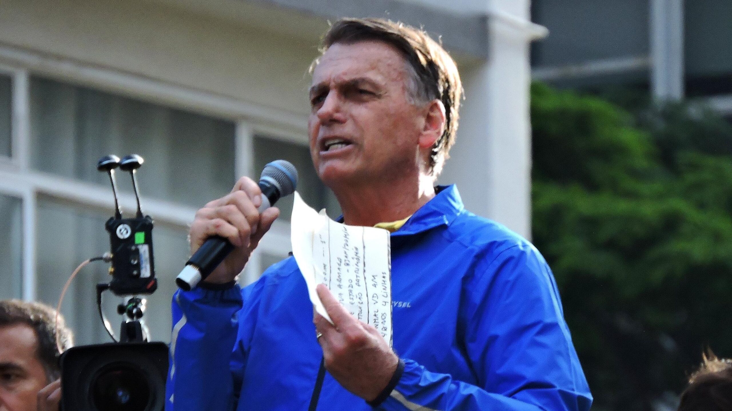 Ex-presidente relata agravamento de sintomas.