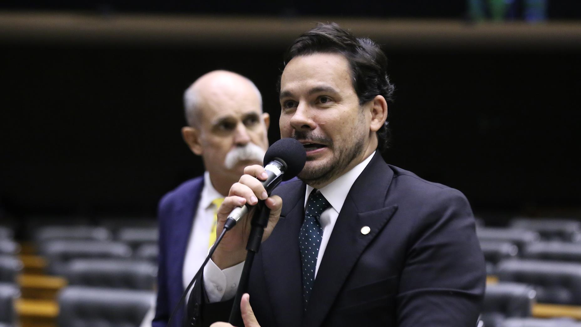 Texto foi relatado pelo deputado Capitão Alberto Neto (PL-AM).