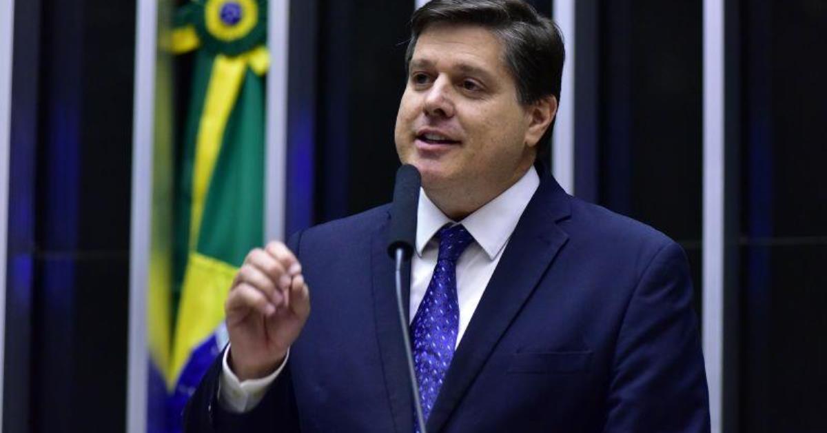 Câmara aprova PEC que atrasa precatórios de Estados e municípios