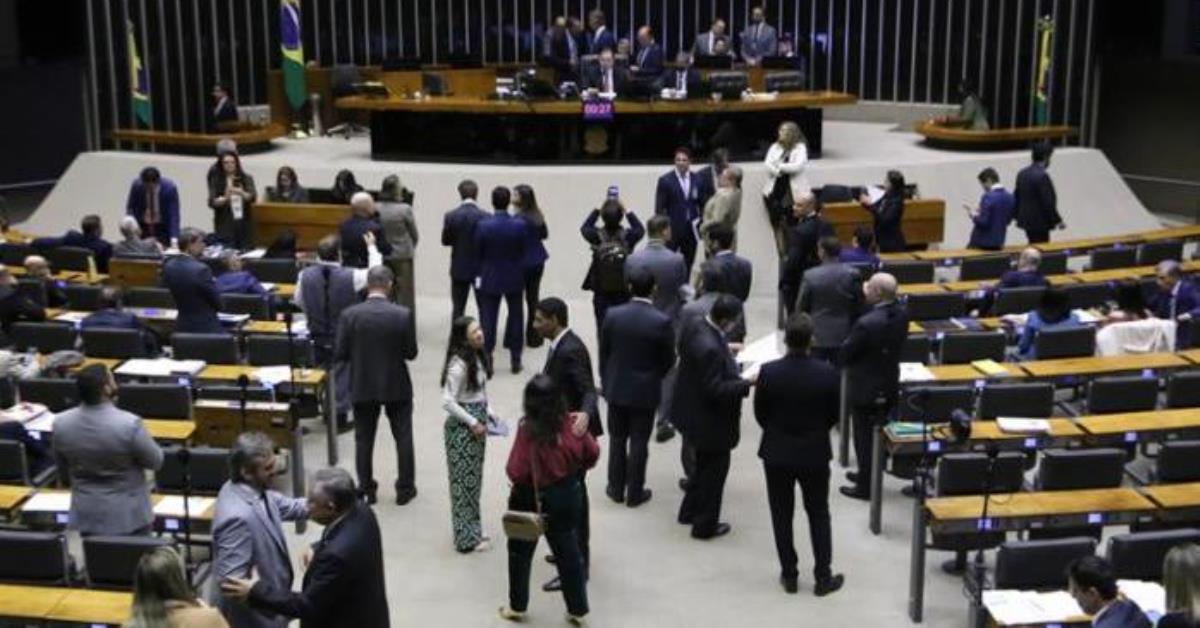 Câmara aprova projeto que inclui economia do cuidado no PIB