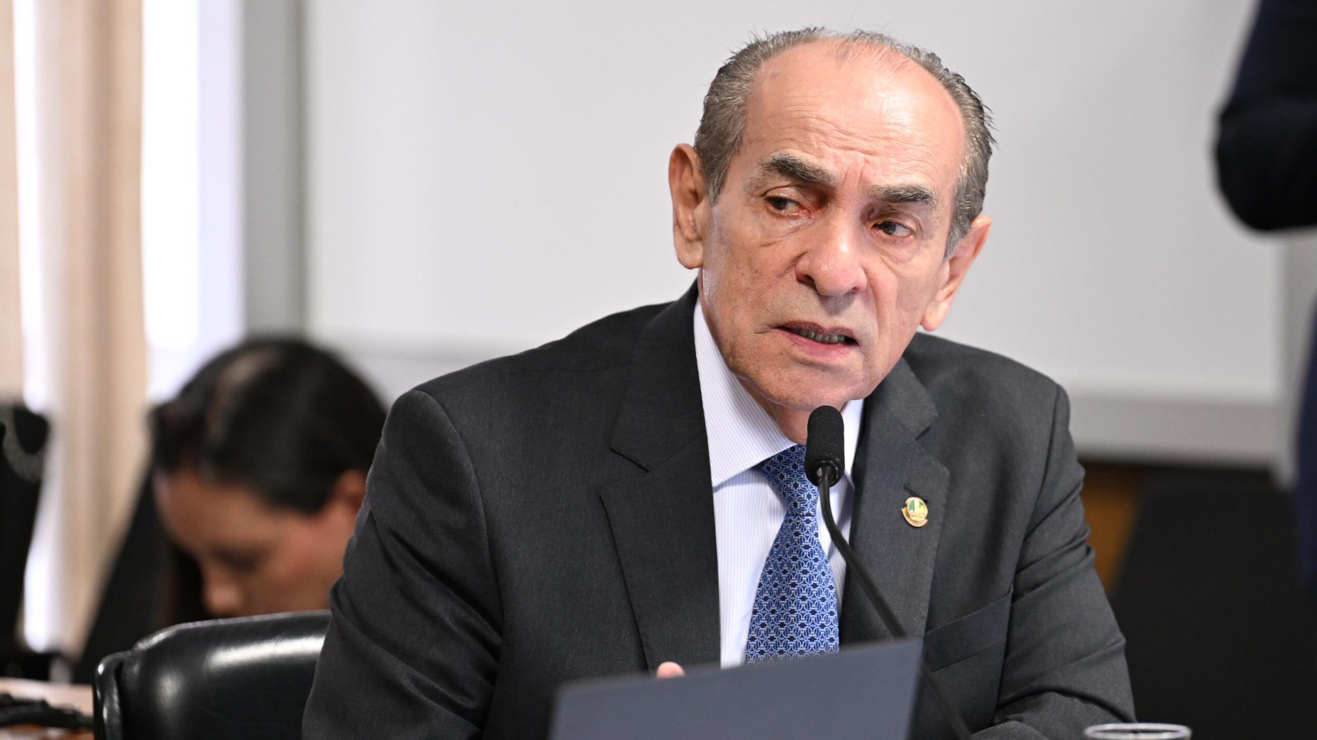 Senador Marcelo Castro.