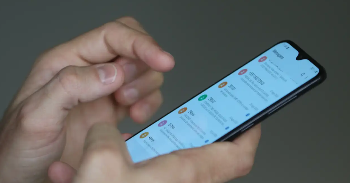 Comissão aprova bloqueio de celular roubado após boletim de ocorrência