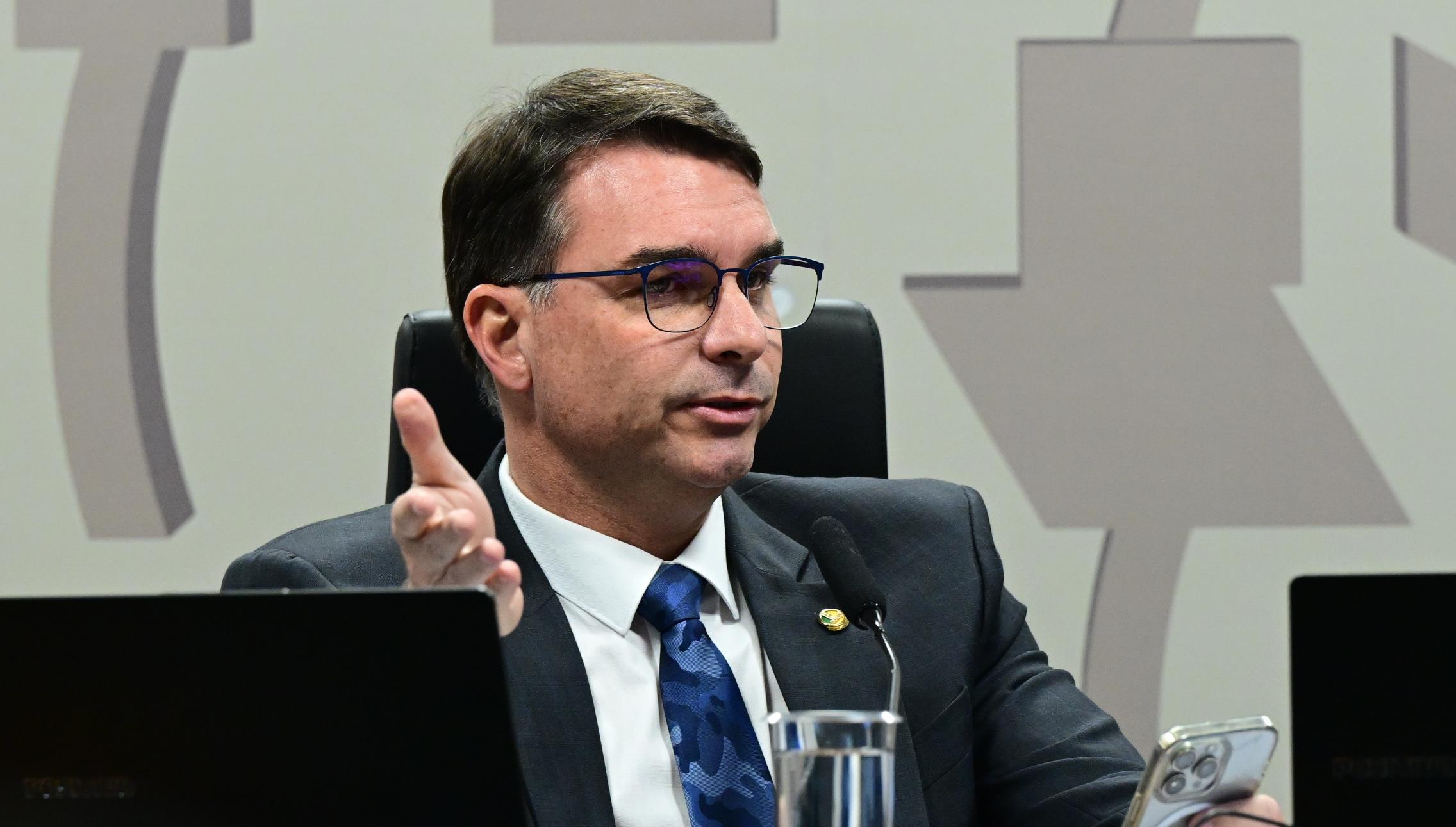 Comissão aprova indenização para famílias de agentes de segurança