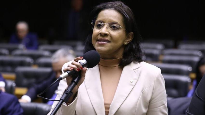 Deputada Gisela Simona.