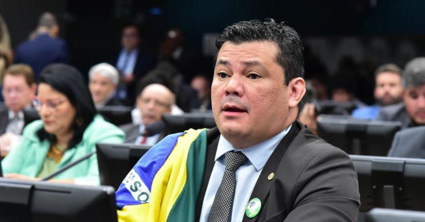 Conselho de Ética analisa processo contra Gilvan da Federal