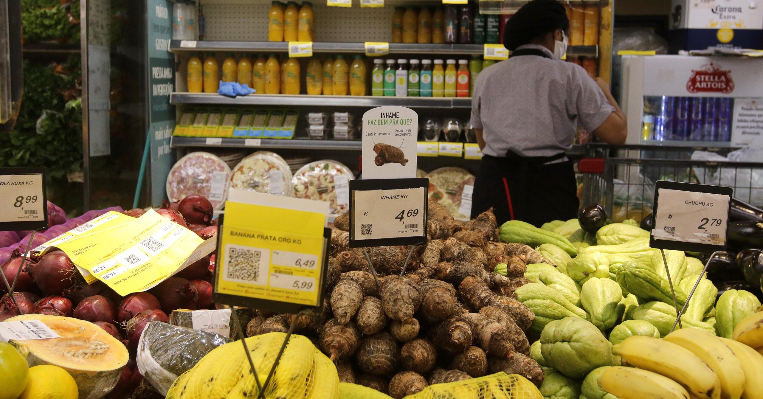 Conta de luz pressiona e prévia da inflação vai a 0,33% em julho