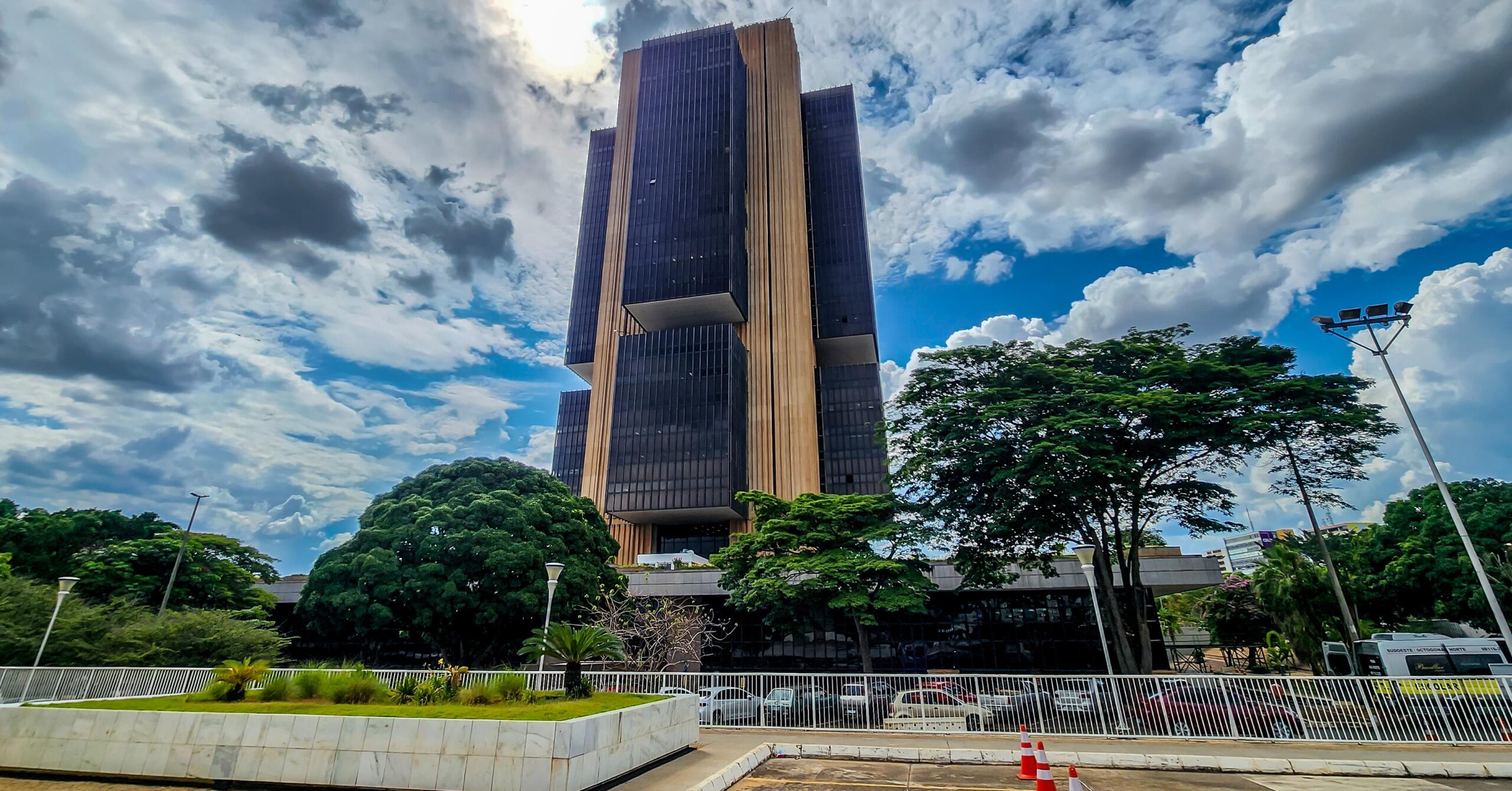 Copom mantém a taxa Selic em 15% ao ano