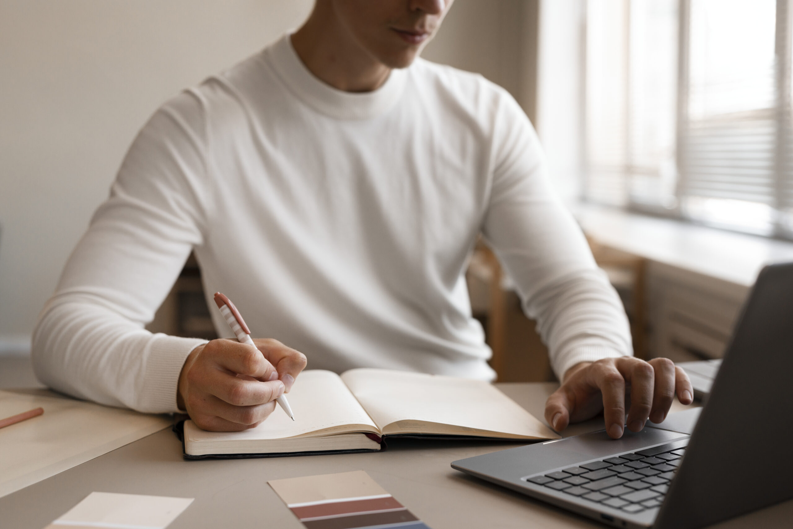 Crefito retifica concurso público com cinco vagas e cadastro reserva