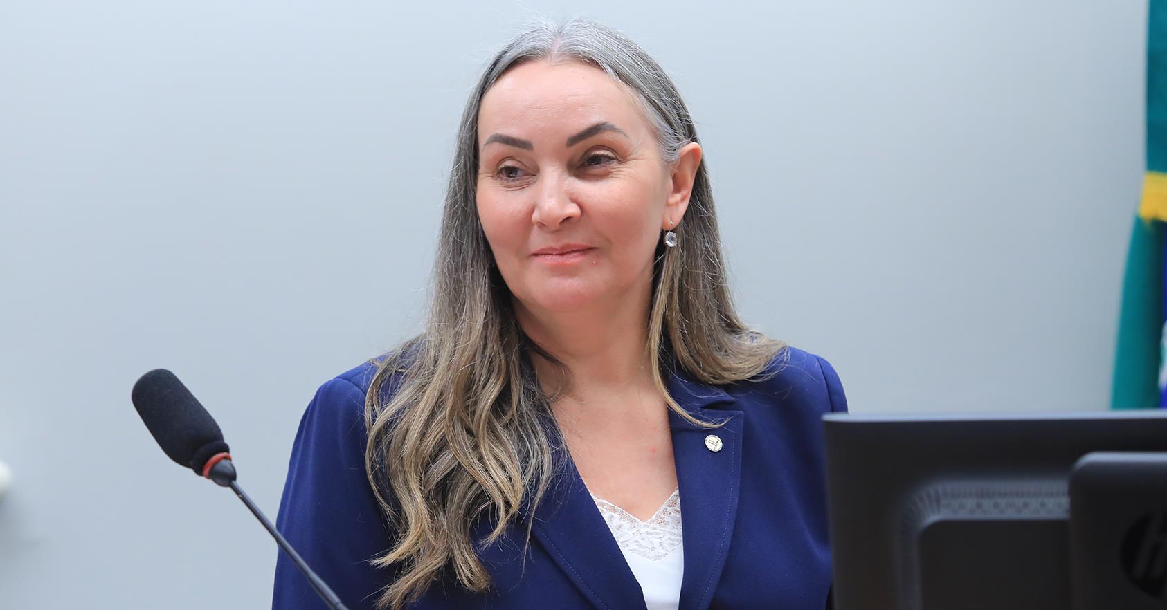 Daniela Reinehr pede anulação de medida que eliminou imposto de importação