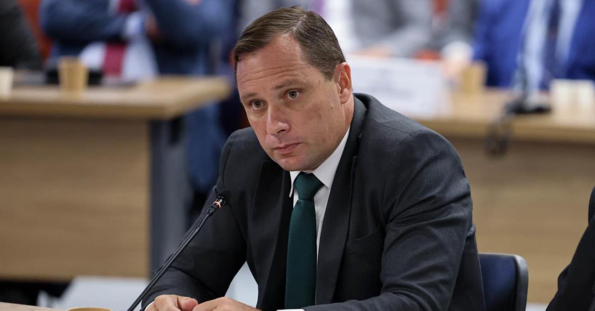 Defesa de Mauro Cid apresenta alegações finais e pede perdão judicial