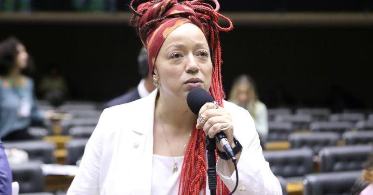 Deputada quer revogar crime de curandeirismo para proteger tradições