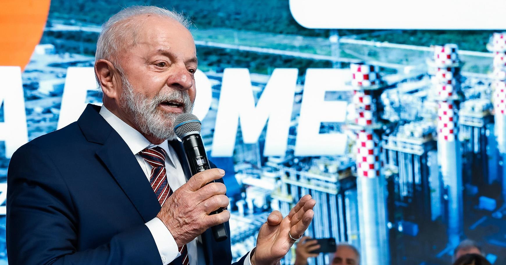 “Dia sagrado da soberania”, diz Lula sobre negociação de tarifas