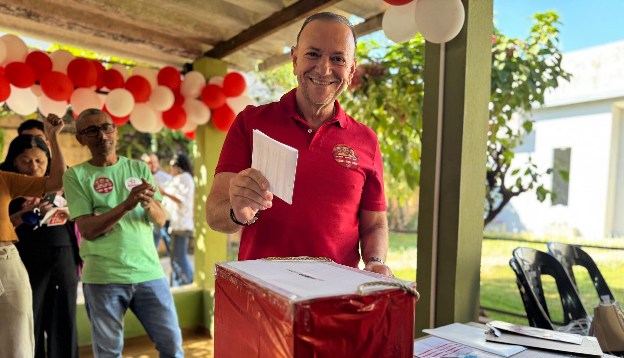 Edinho Silva é eleito o novo presidente nacional do PT