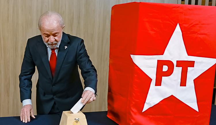Eleições do PT seguem indefinidas com impasse em Minas Gerais