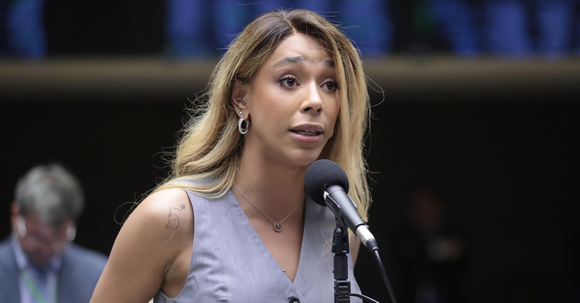 Erika Hilton quer inclusão de LGBTQIA+ em programas de emprego