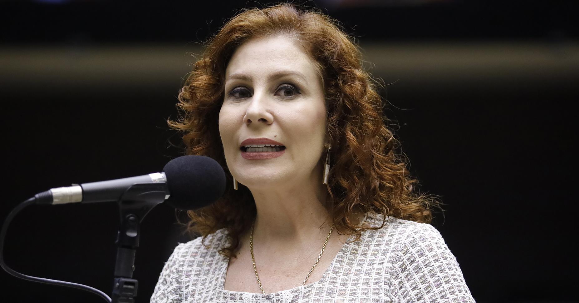 Foragida da Justiça, Carla Zambelli é presa na Itália